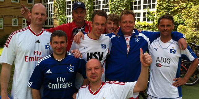 Das Team der HSV-Fanszene Berlin beim Bagaasch-Bup 2011